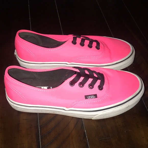 Vans - Picture 2 of 6